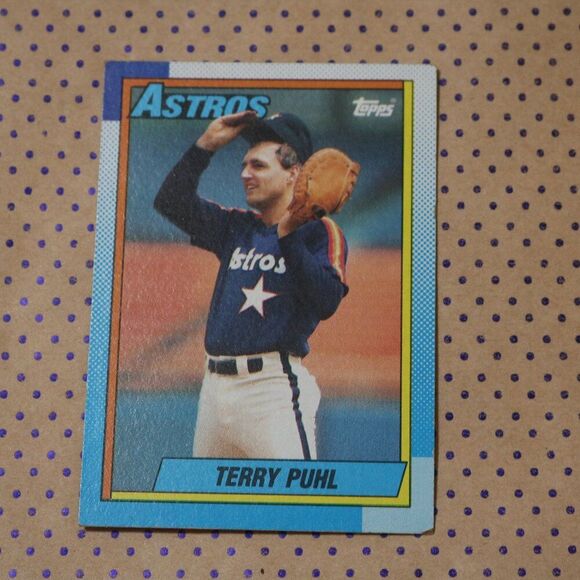 Terry Puhl #494 Baseball Card - Picture 1 of 2